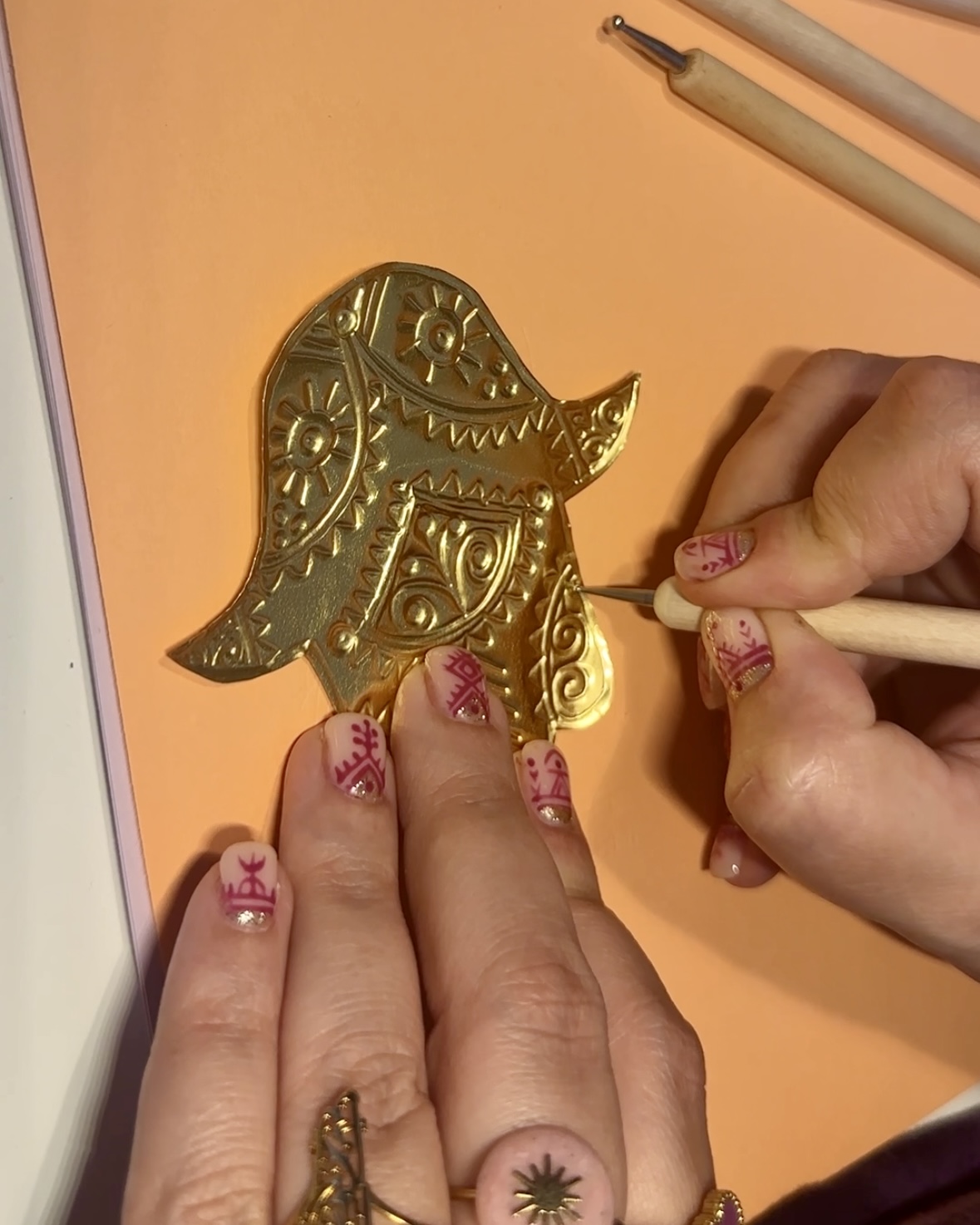 hand van fatima maken workshop crafting symbols